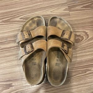 Size 38 Arizona Birkenstock- GUC